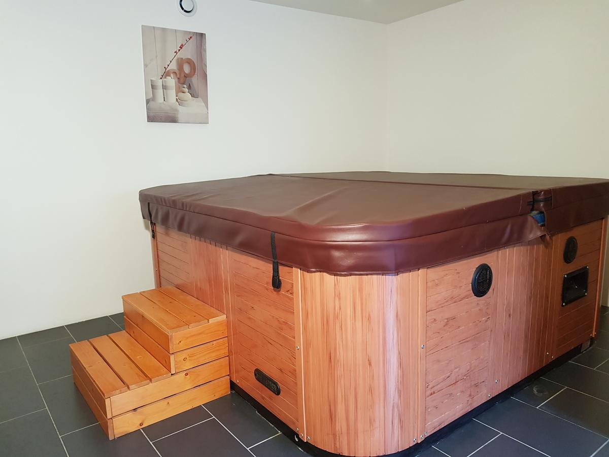 Le Medoc De Maxou Bed & Breakfast Lamarque ภายนอก รูปภาพ