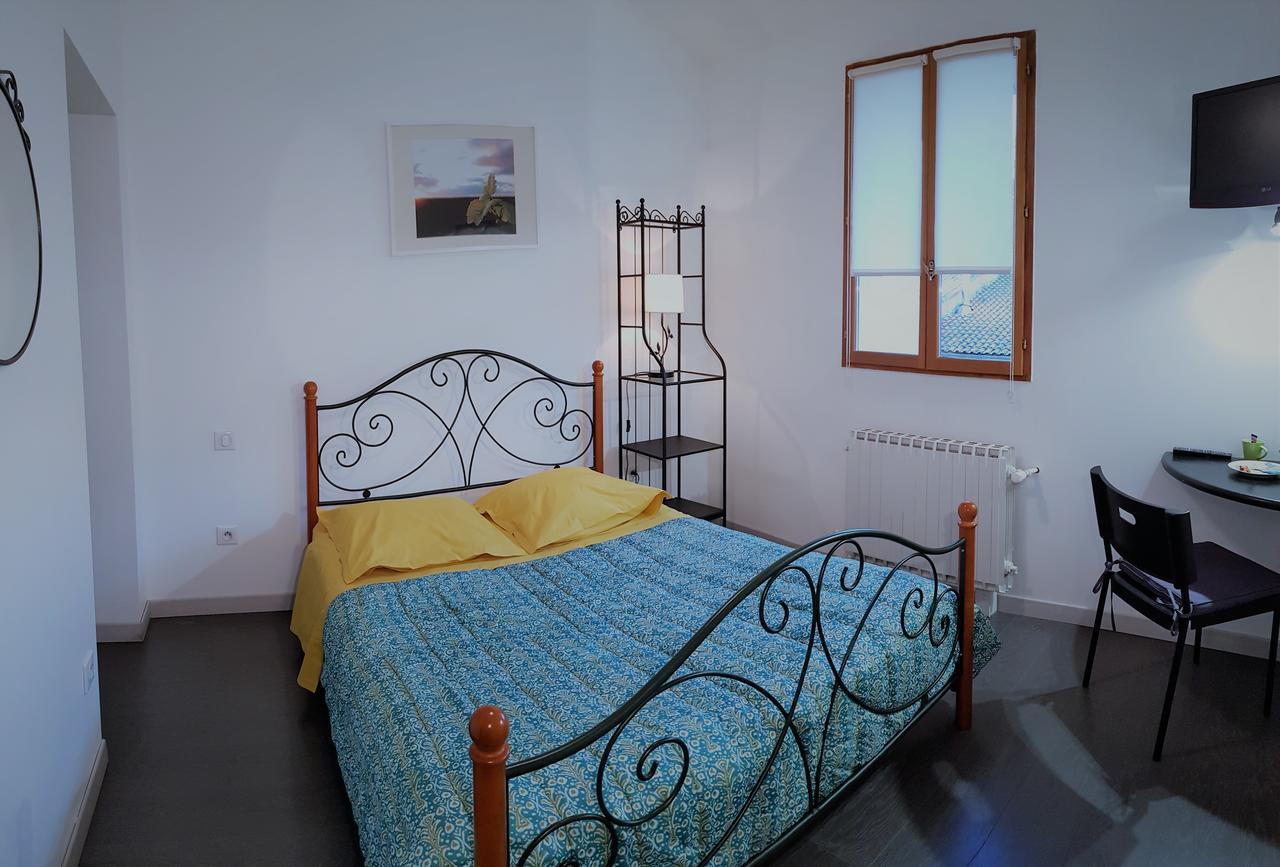 Le Medoc De Maxou Bed & Breakfast Lamarque ภายนอก รูปภาพ