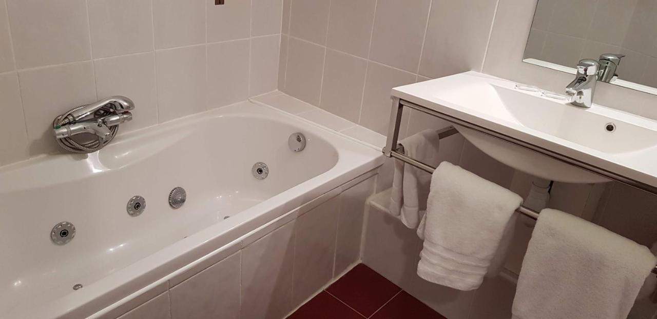 Le Medoc De Maxou Bed & Breakfast Lamarque ภายนอก รูปภาพ